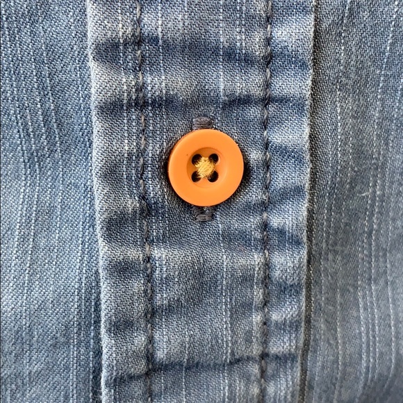 Short sleeve button down (Only) - Picture 6 of 6